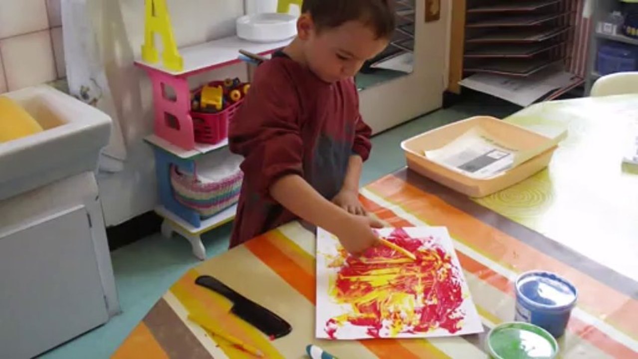 PEINTURE GRATTEE