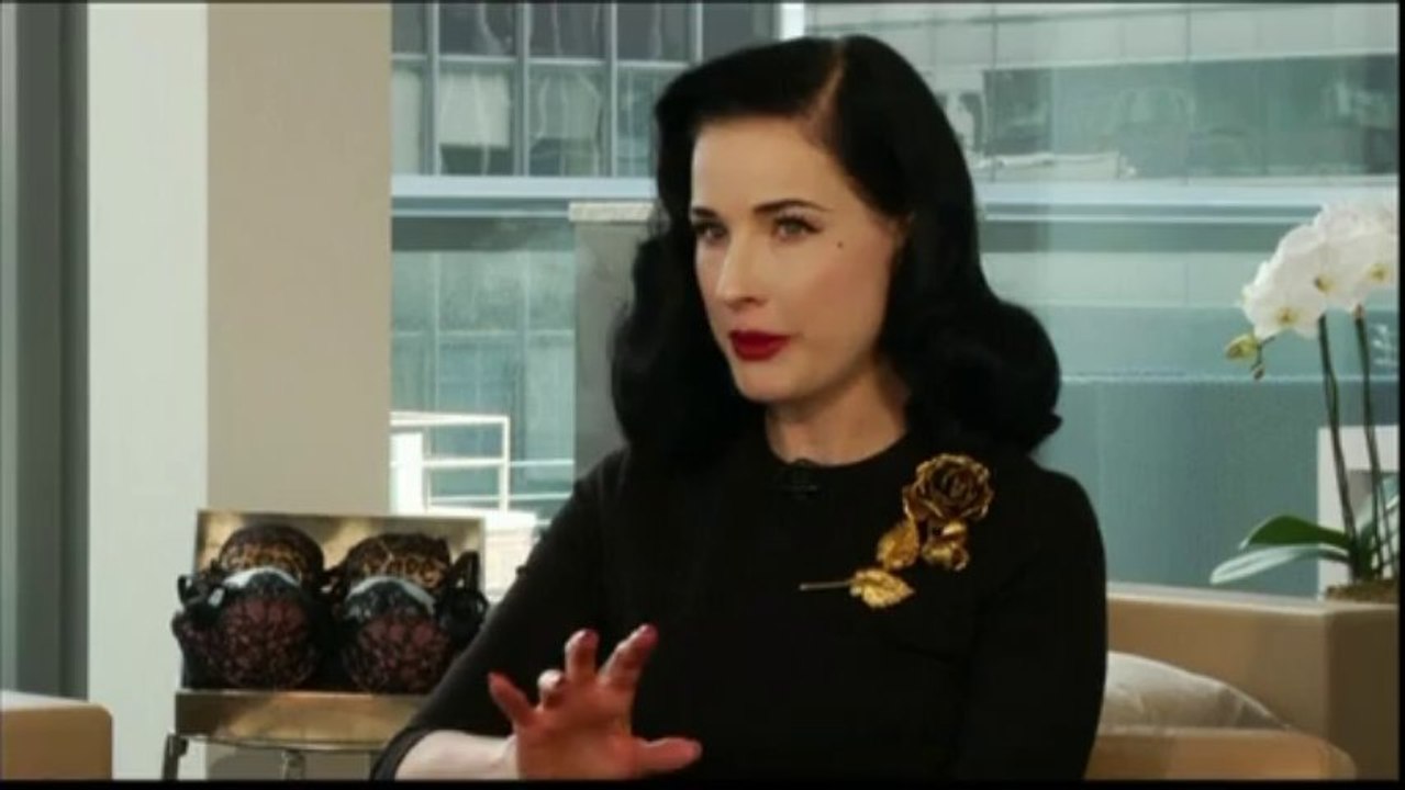Dita Von Teese au top