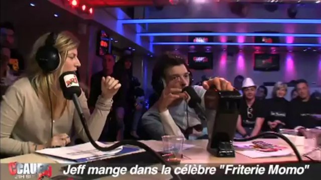 Jeff mange dans la Friterie Momo - C'Cauet sur NRJ