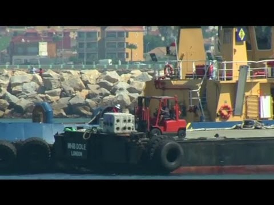 British Navy warship to visit Gibraltar as reef spat heats up