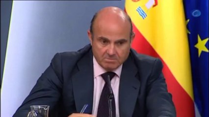 De Guindos: "La realidad sobre el paro está viniendo bastante mejor que las proyecciones"