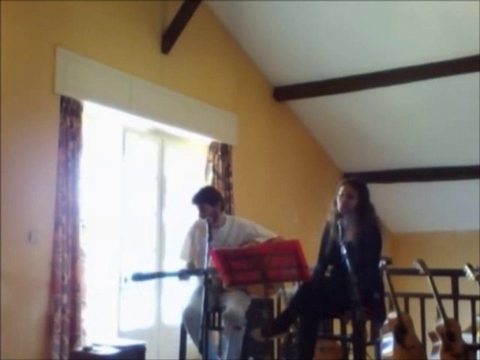 ON CROIT ENCORE A L'AMOUR - MILA & JU - chanson de COURLICOUCOU