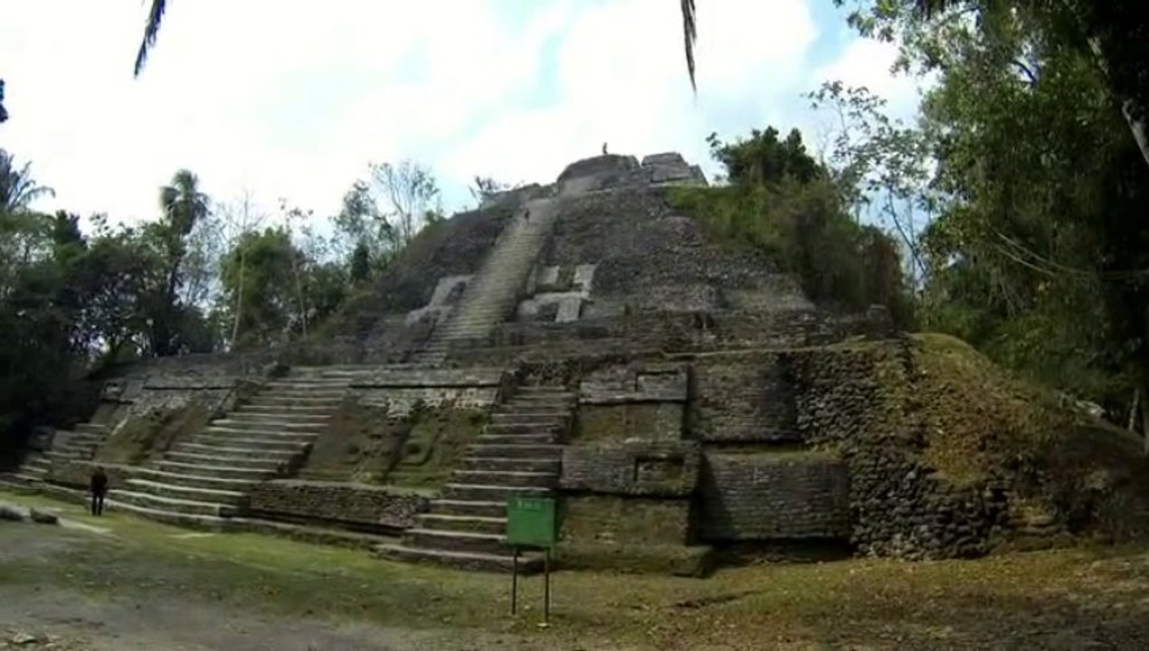 belize lamanai ja chanMaya ruins in Lamanai and Chan Chich Resort in the middle of the jungle of Belize  chich sekä lento belizeen 2013 valmis.movie
