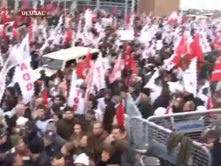 İşte barikatları aşan irade