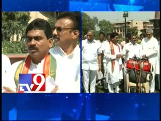 4 Seemandhra MPs resign for Samaikhyandhra