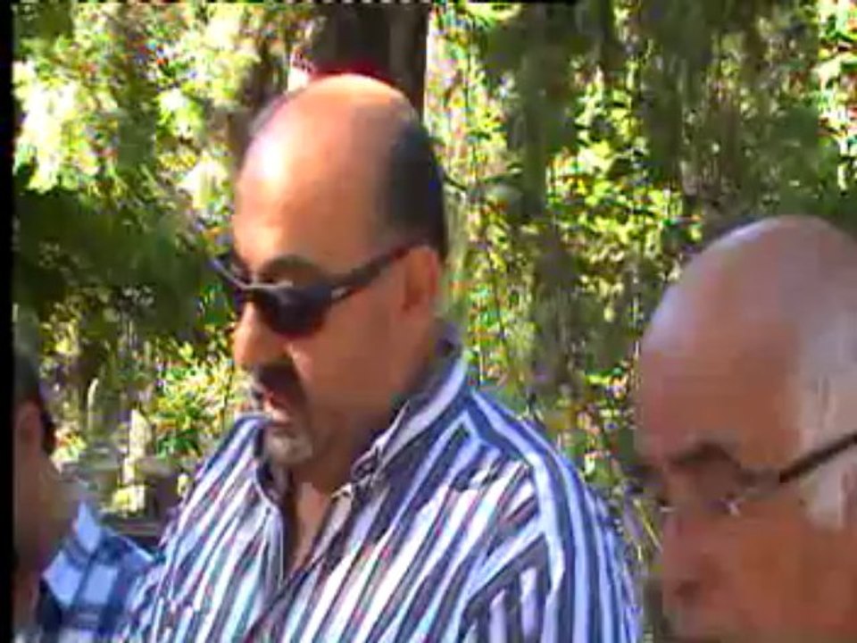 SOSYALİST ŞAİR  SÜLEYMAN OKAY' I MEZARI BAŞINDA ANDIK...