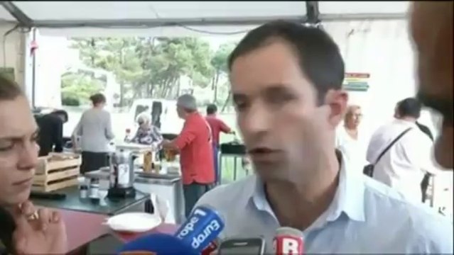 Hamon juge inadmissible l'entêtement de Leroy Merlin et Castorama à ouvrir le dimanche