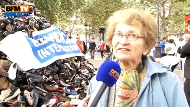 Pyramide de chaussures à Paris, contre les mines anti-personnel - 28/09