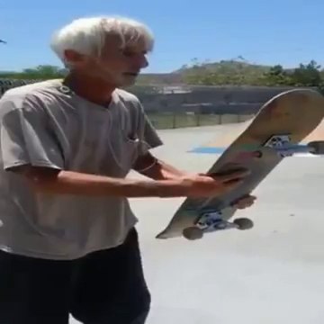 Papi Skateur! Ce gars de 75 ans nous place des tricks de fou en Skate!