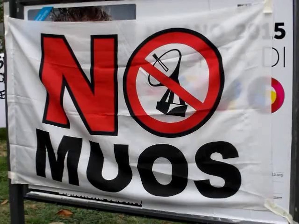 MANIFESTAZIONE NO MUOS A MILANO (28 SETTEMBRE 2013)