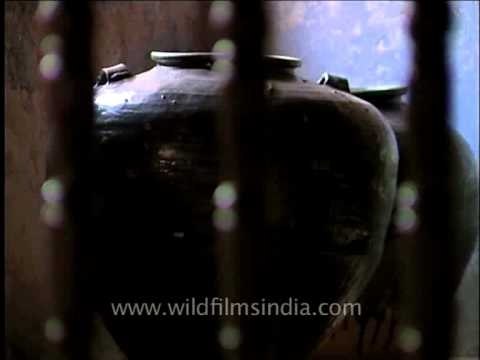 Padmanabhapuram Palace - Reflect the unique talent of the sculptors and painters of the olden times