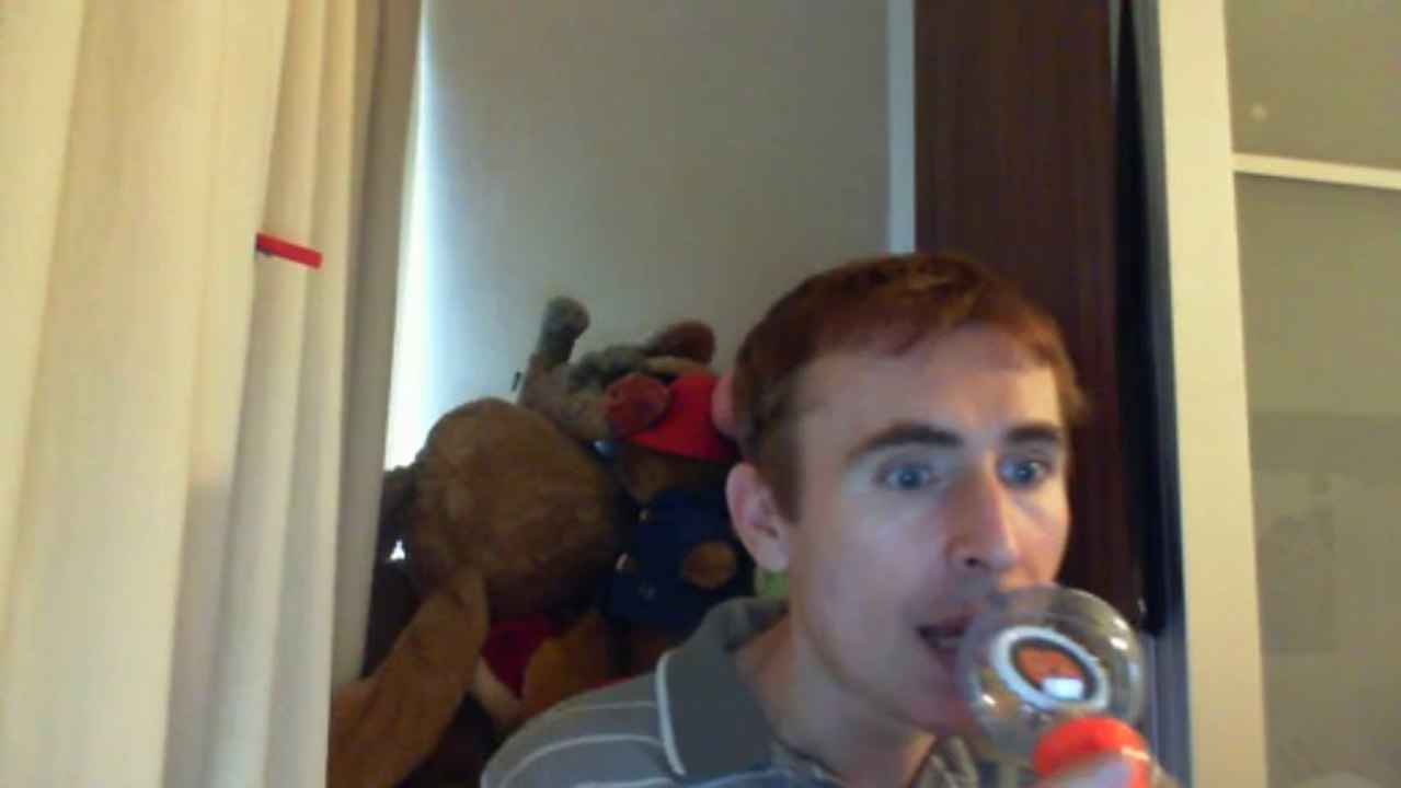 Wiwi égratigne "j'fais mon job à plein temps" de Busta Flex