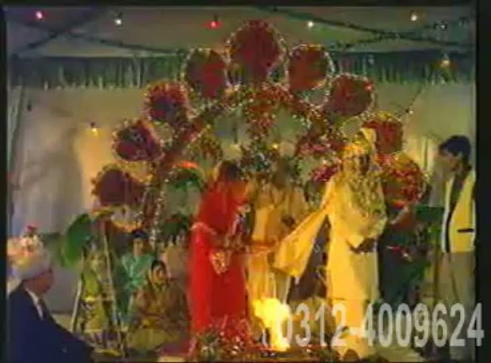 Raha gardishon mein hardam