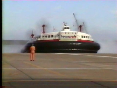 Hoverspeed Hovercraft stuck on the pad