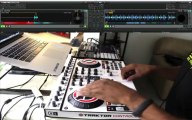 NATIVE INSTRUMENTS TRAKTOR KONTROL S4 SCRATCHING USING TRAKTOR SCRATCH 2.5