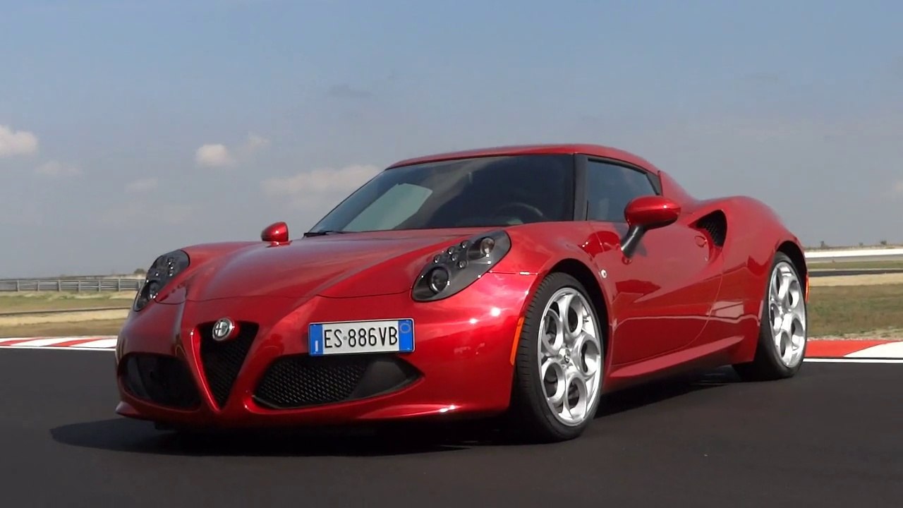 Alfa Romeo 4C ESSAI détaillé par MAXreportage.com