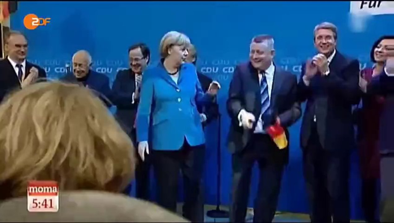 Angela Merkel repousse le drapeau allemand : tout un symbole !