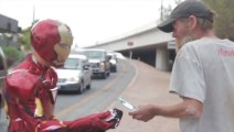 Iron Man aide les SDF!! Nouveau super héros...