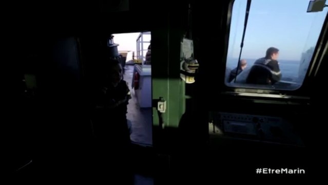 Caméra embarquée - Ravitailleur en approche depuis la passerelle