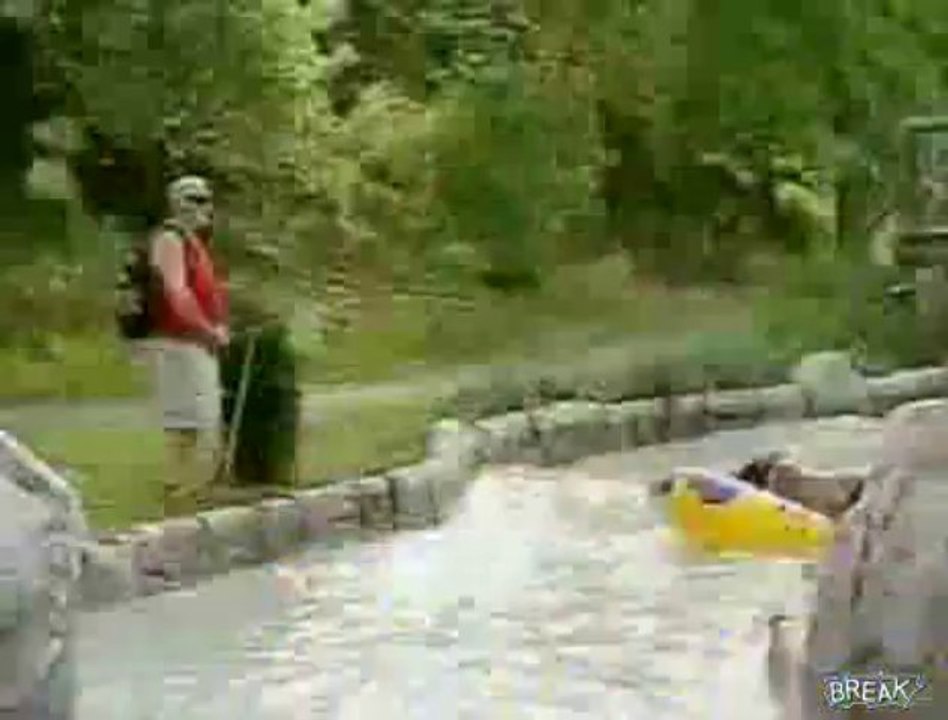Lazy River Pissing Prank