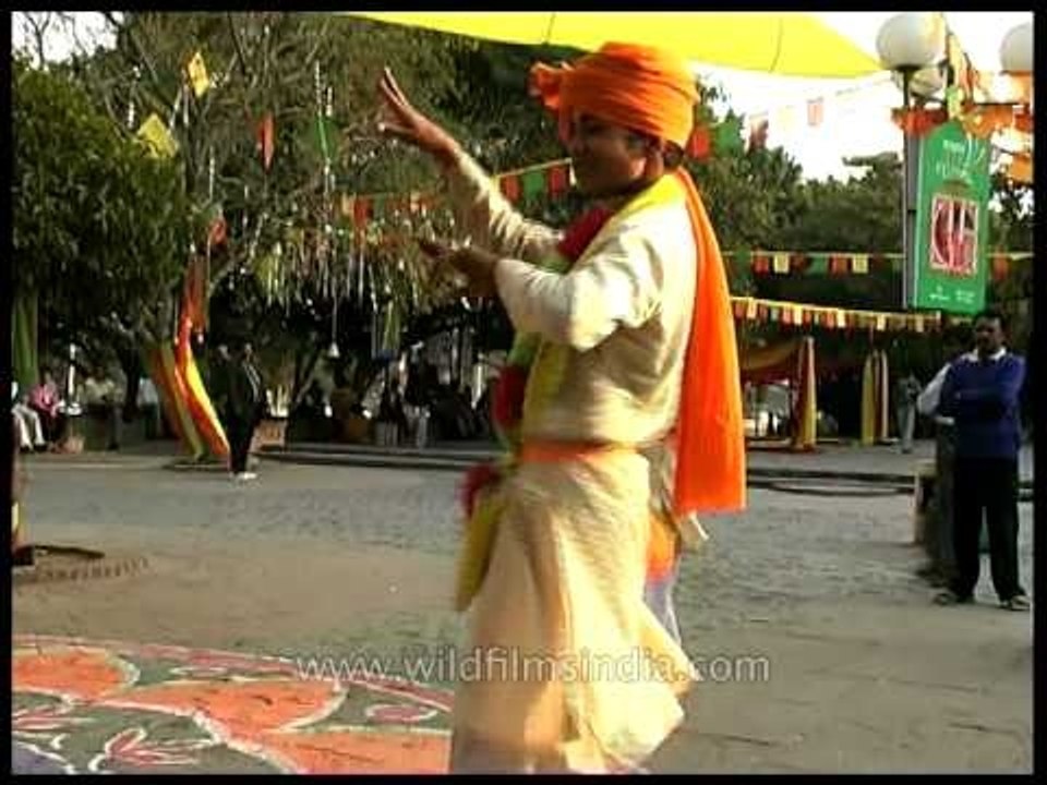 Rajasthani kids performing traditional dance form at Dilli haat