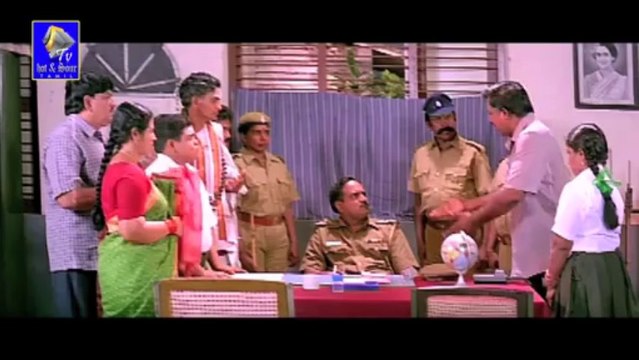 Tamil hot movie vayasu Pasanga scene Desi Boys in Police Station
