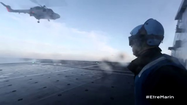 Caméra embarquée - Approche hélicoptère par mauvais temps