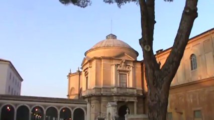 Vatican à la tombée de la nuit