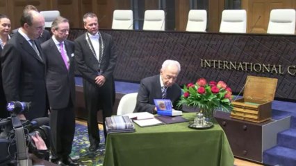 Peres quer ‘atos e não palavras’ do Irã sobre programa nuclear