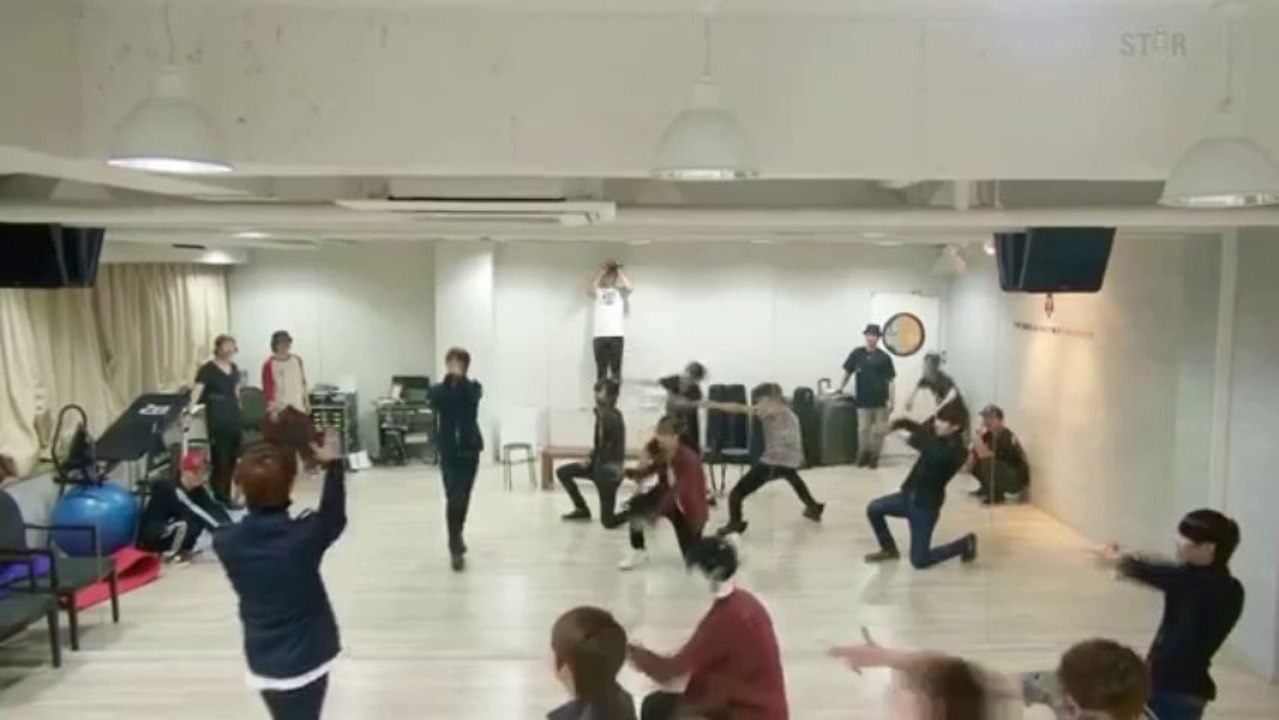 BOYFRIEND - On & On - dance practice