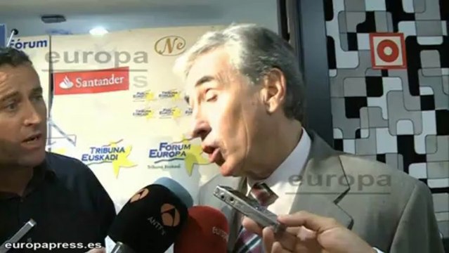 Jáuregui: “Salida Cataluña, reforma Constitución”