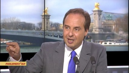 Jean-Christophe Lagarde : "Madame Reding ferait mieux d'aller voir les ghettos à Bucarest plutôt que de faire du shopping à Paris"