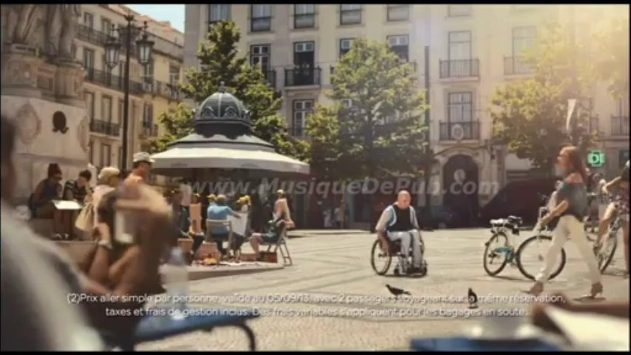 pub easyJet 2013 [HQ]