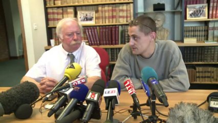 Le père biologique de Fiona réclame la garde de sa soeur Eva