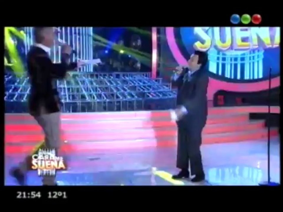 TeleFama.com.ar Tu cara me Suena: Carmen Barbieri se puso en la piel de Alberto Castillo