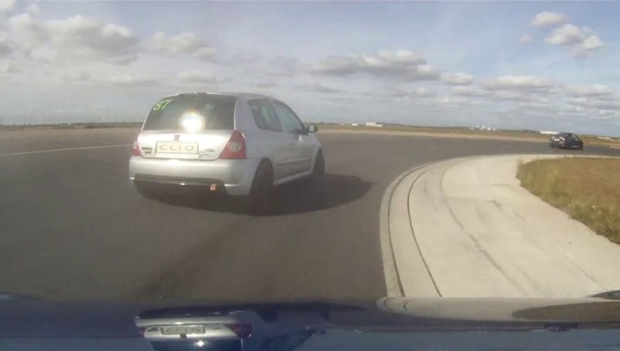 CLIO RS - CIRCUIT FONTENAY LE COMTE - BRIDE ZERO 15/09/13