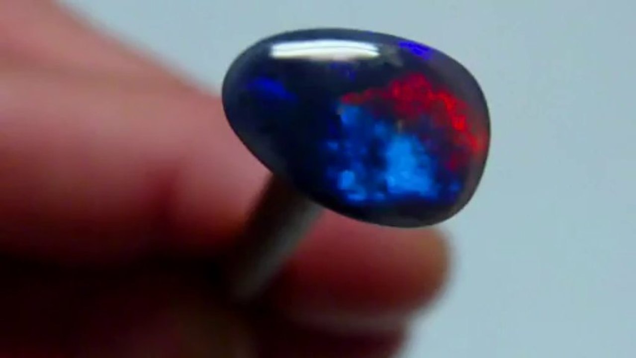 OC531 Fabuleuse Opale noire rouge australie - OPAL ORION