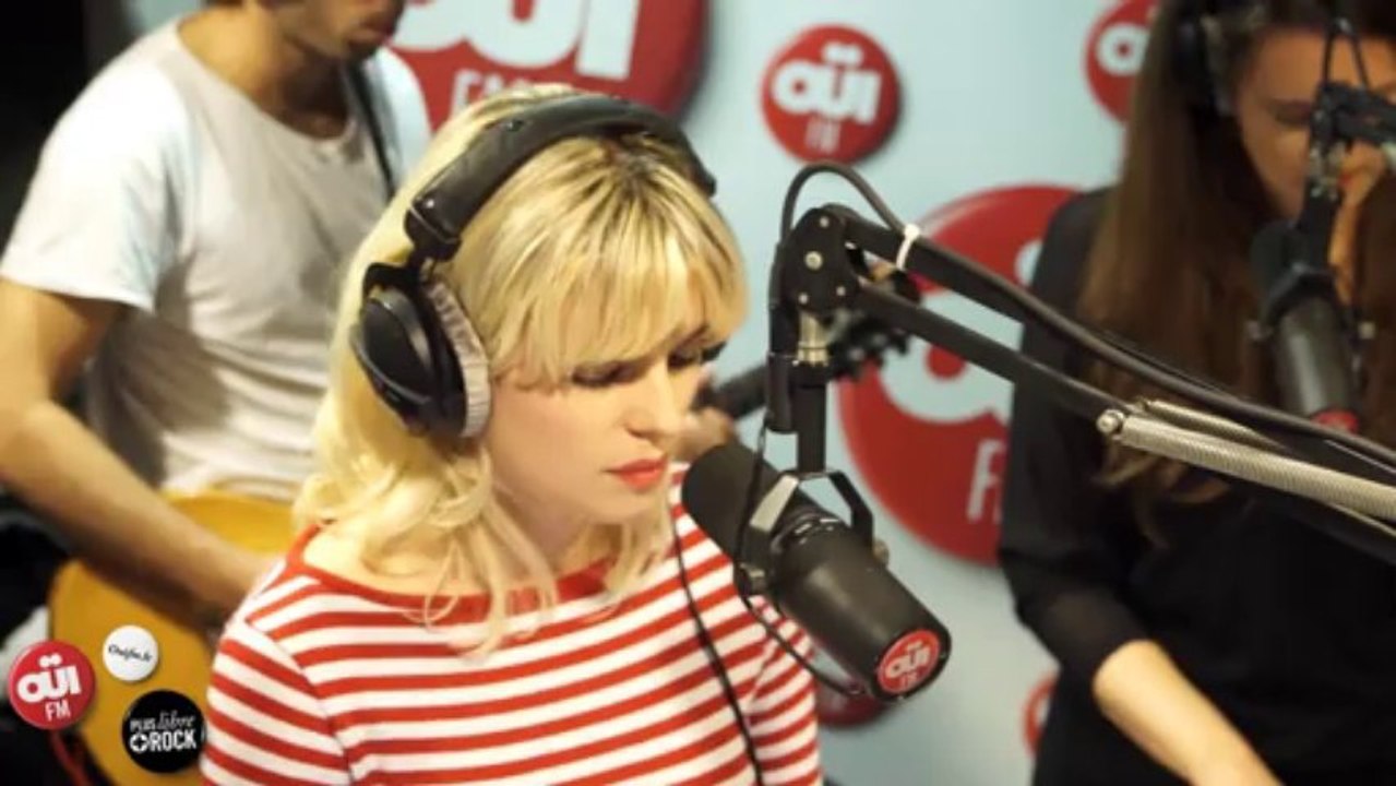 Hollysiz - The Cure Cover - Session Acoustique OÜI FM