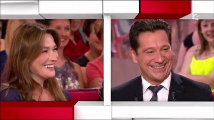 Carla Bruni hilare devant Laurent Gerra qui imite Nicolas Sarkozy