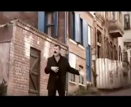 AZER BÜLBÜL - Bu Gece Karakolluk Olabilirim 2012