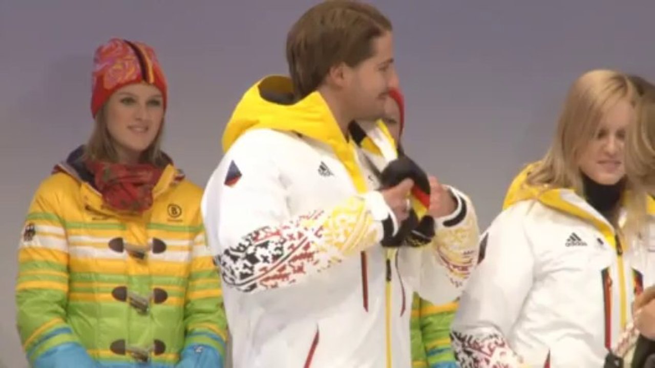 Sotschi 2014: Neuner erklärt ihr Mützen-Design