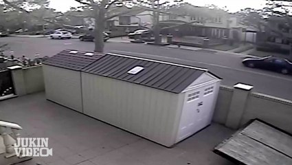 Right Down the Middle | Lamborghini Splits In Half