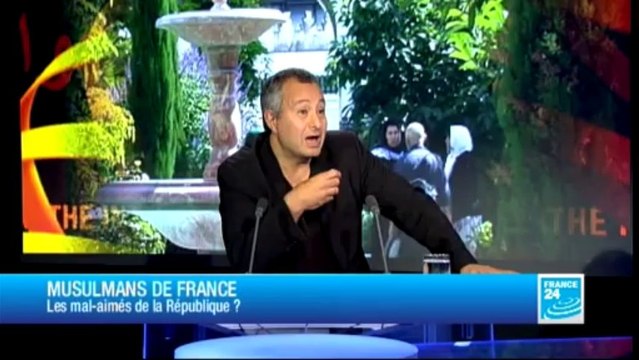 L'ENTRETIEN - Claude Askolovitch, auteur de Nos mal-aimés : ces musulmans dont la France ne veut pas