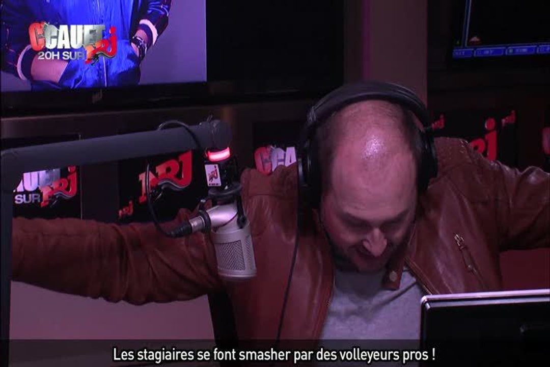 Les stagiaires se font smasher par des volleyeurs pros !