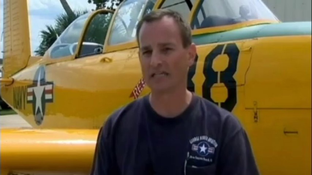 Emergency landing: Plane lands on Florida highway