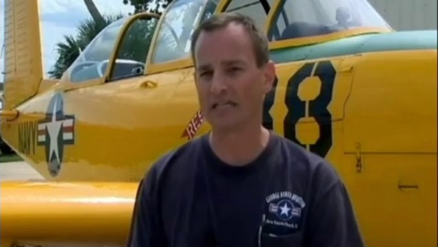 Emergency landing: Plane lands on Florida highway