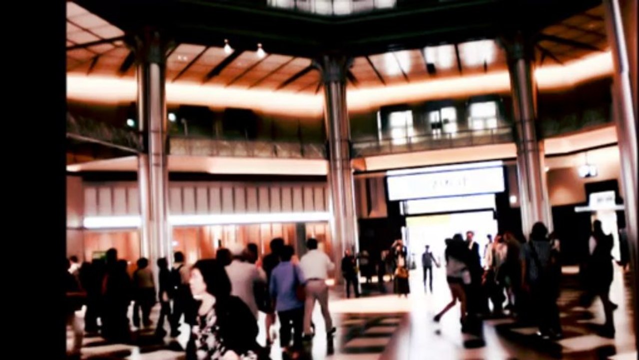 東京駅再会五人組