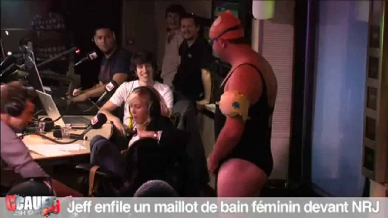 Jeff dans une piscine de pastis - C'Cauet sur NRJ