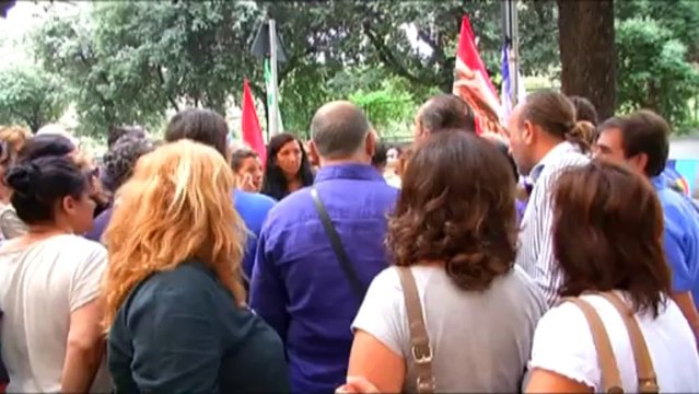 TG 01.10.13 Lecce, in stato di agitazione i lavoratori LSU delle scuole