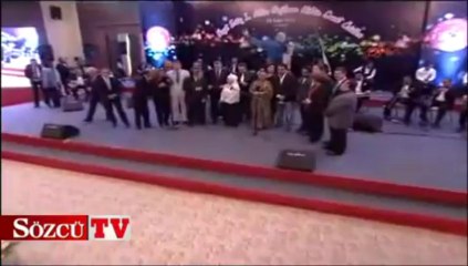 Erdoğan sahneye çıktı